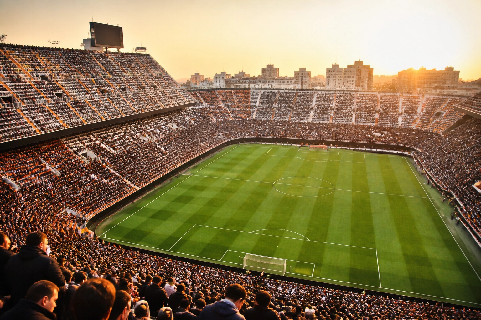 Blick auf das Mestalla Stadion in Valencia vor dem La Liga Topspiel gegen Atlético Madrid.