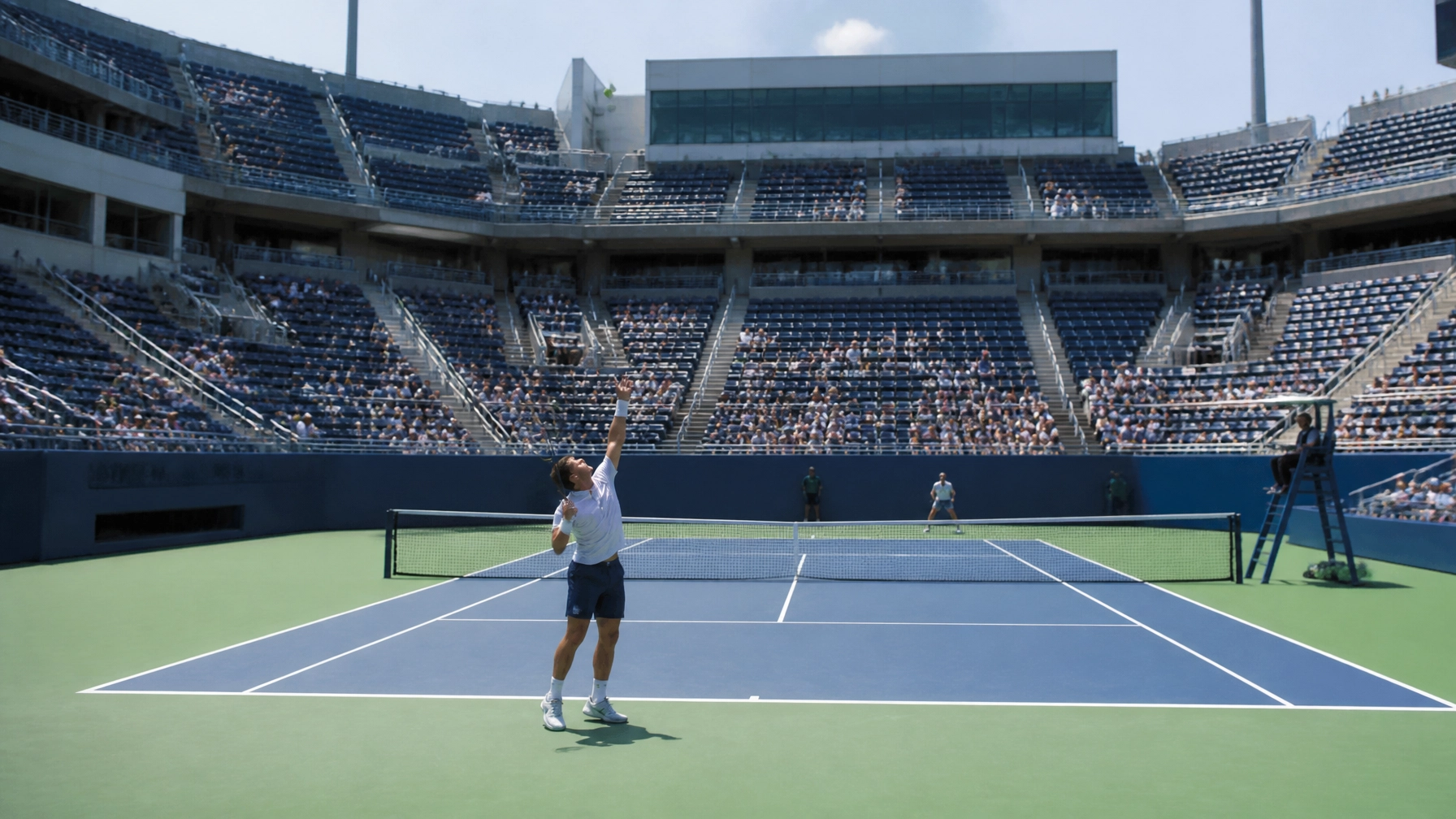 Modernes Tennisstadion bei internationalem Hartplaturnier