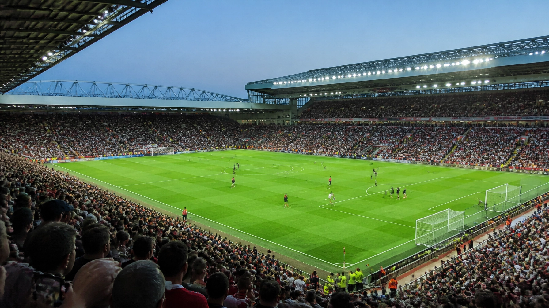 Stadionatmosphäre vor dem Saisonstart